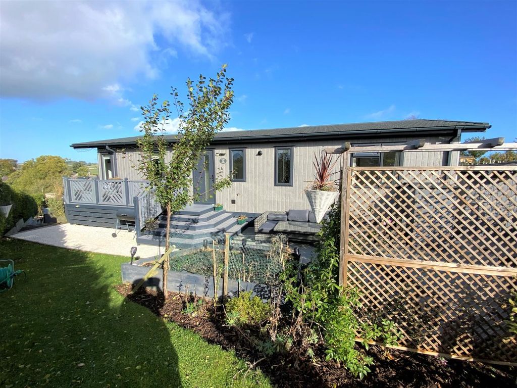 2 bed mobile/park home for sale in Vale View, Whittingham, Alnwick NE66