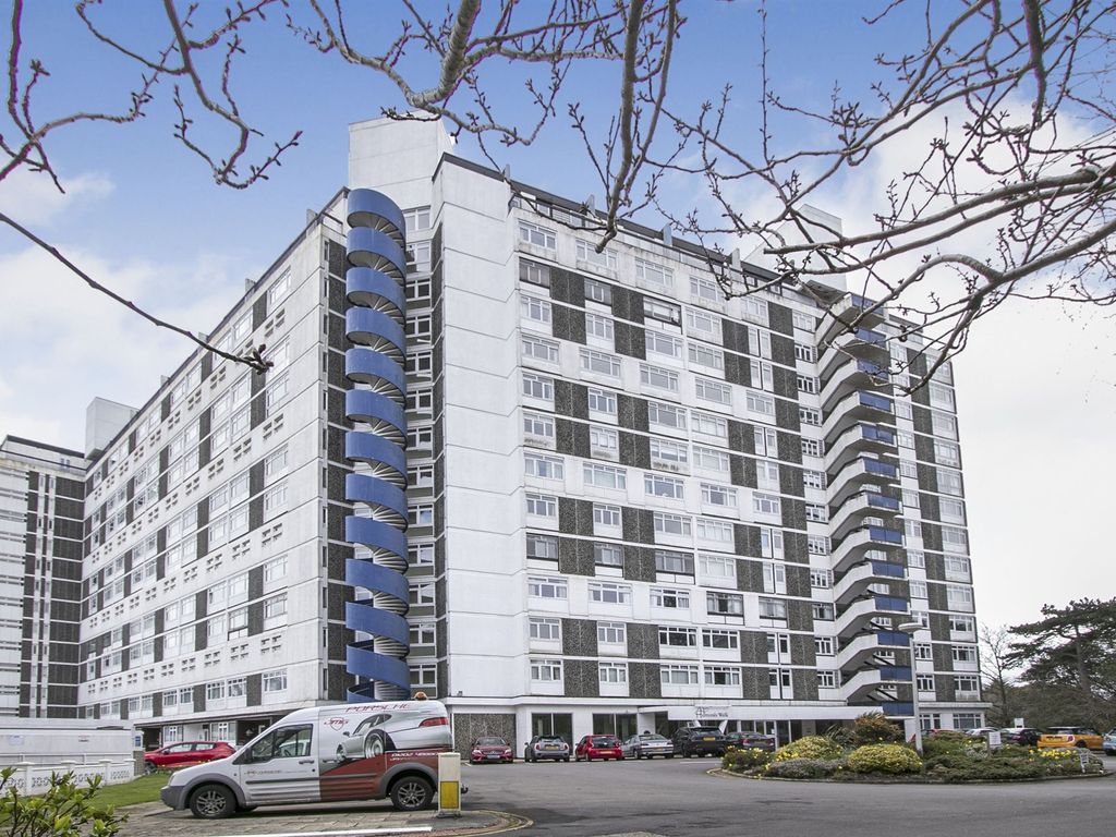 1 bed flat for sale in Admirals Walk, West Cliff Road, Westbourne