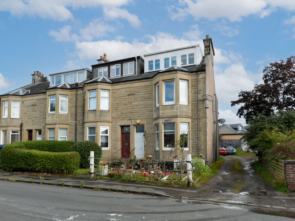 3 bed for sale in Douglas Street, Carluke ML8, £110,000 Zoopla