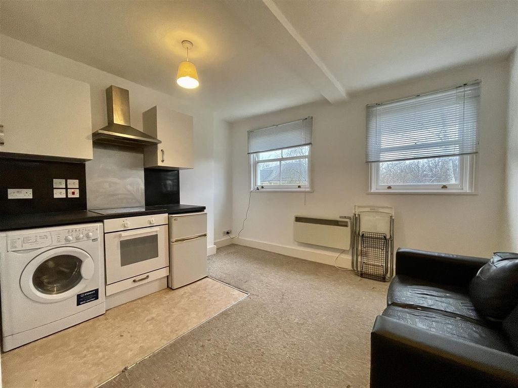 1 bed flat to rent in Oakfield Road, Finsbury Park, London N4 Zoopla