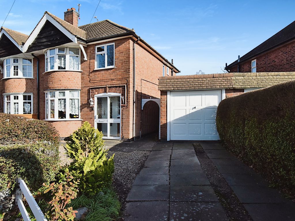 3 bed semidetached house for sale in Queensgate Drive, Birstall, Leicester LE4 Zoopla