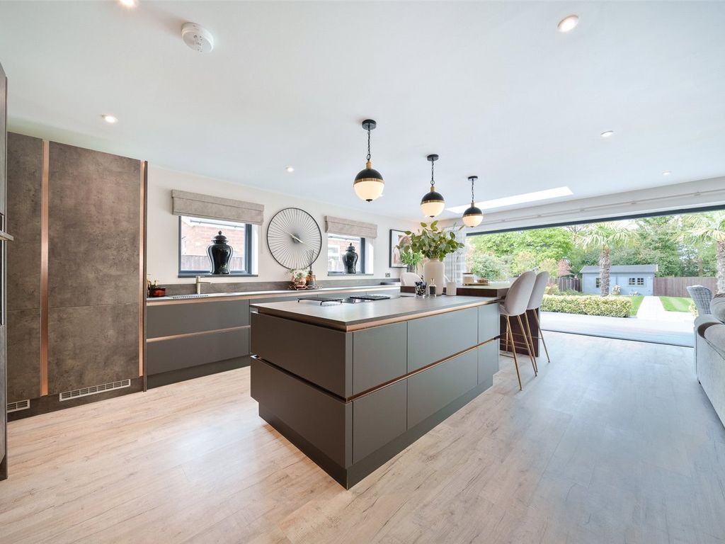 4 bed detached house for sale in Ellis Road, Crowthorne, Berkshire RG45