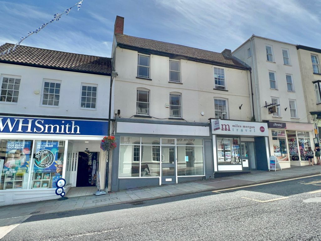 Studio to rent in High Street, Chepstow NP16, £83 pcm Zoopla