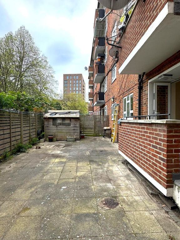 Room to rent in Talwin Street, Bow/BromleyByBow E3, £750 pcm Zoopla