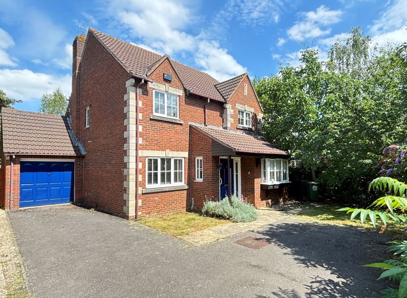 4 bed detached house for sale in Green Pippin Close, Longlevens