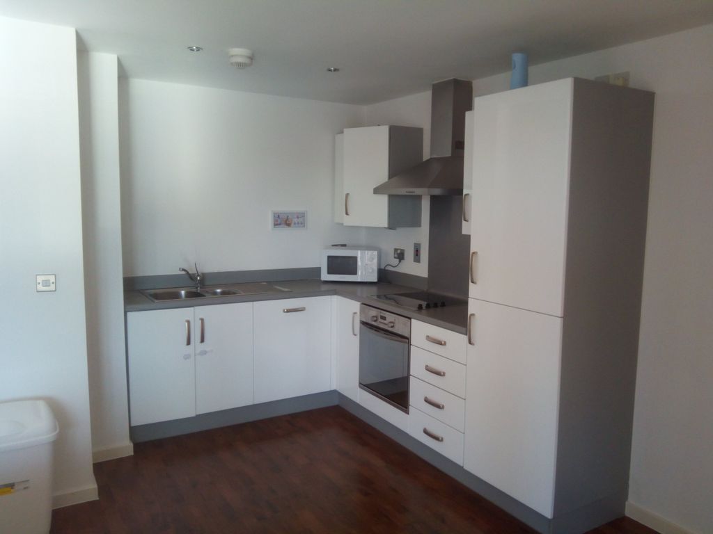2 bed flat to rent in South Quay, Kings Road, Swansea SA1 Zoopla
