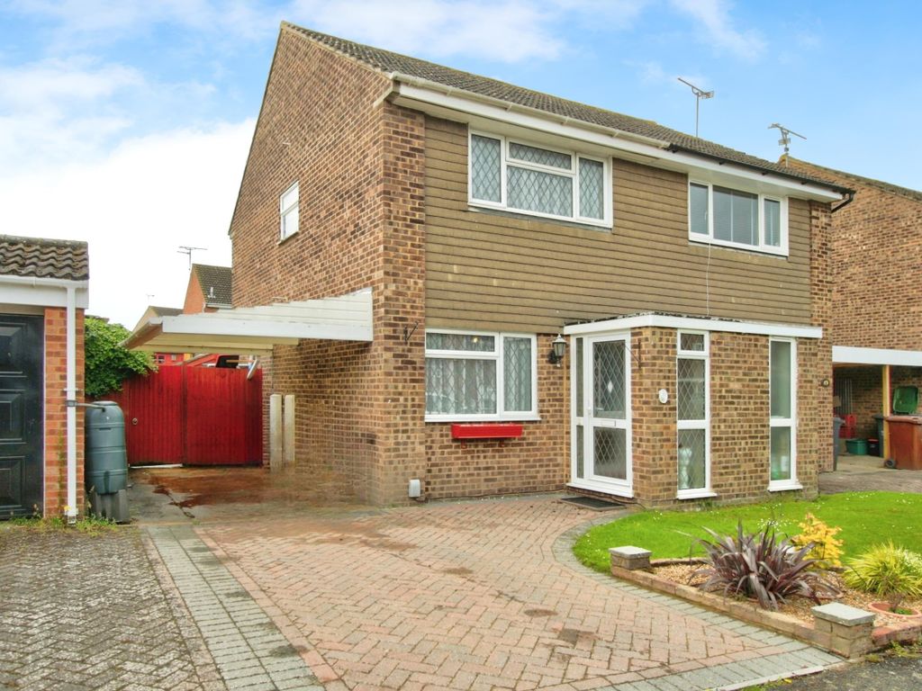 2 bed semidetached house for sale in Freelands Road, Snodland ME6, £