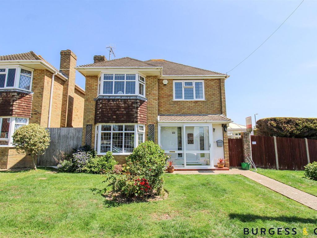 4 bed detached house for sale in Warnham Gardens, BexhillOnSea TN39