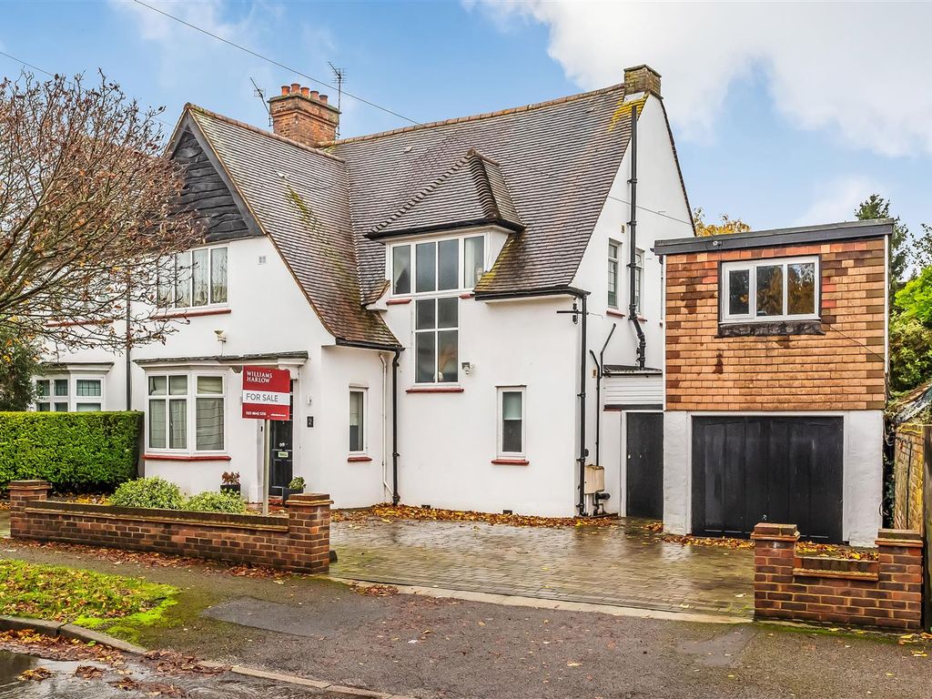 5 bed property for sale in Beresford Road, Cheam, Sutton SM2, £950,000