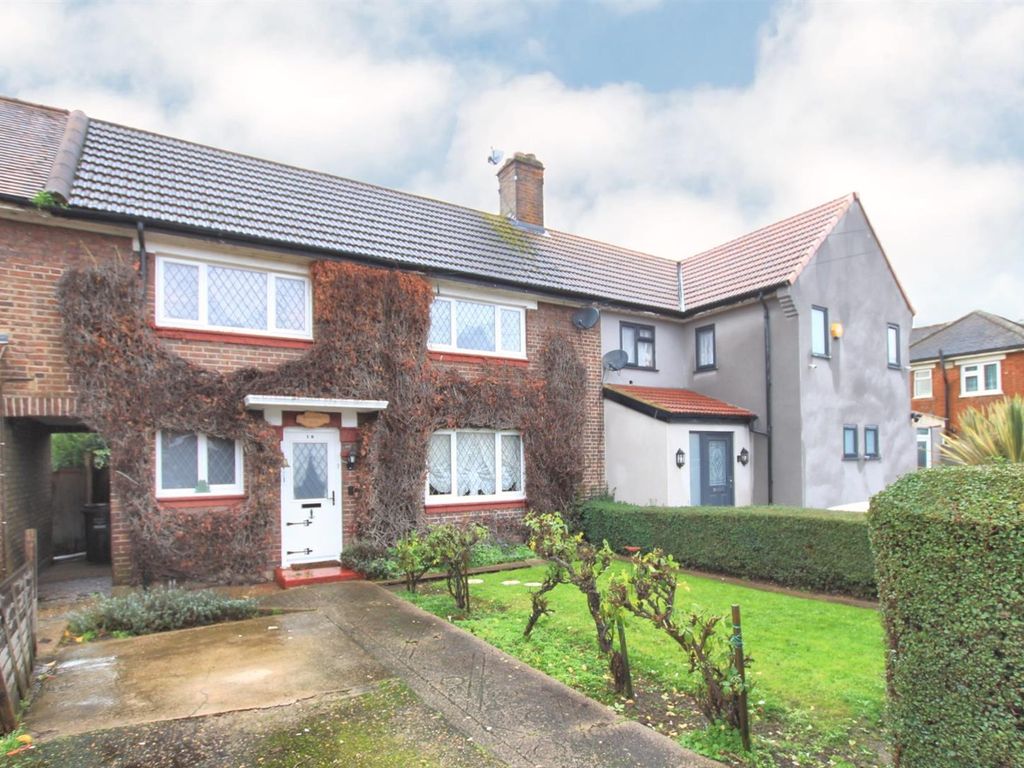 3 bed terraced house for sale in Kingswood Avenue, Hounslow TW3 Zoopla