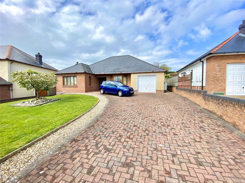 3 bed bungalow for sale in Maesydderwen, Cardigan, Ceredigion SA43 Zoopla