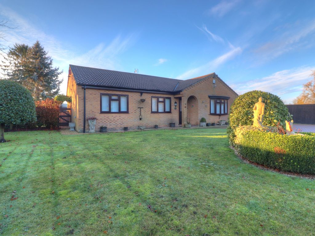 3 bed bungalow for sale in Cricketers Way, Wisbech PE13 Zoopla