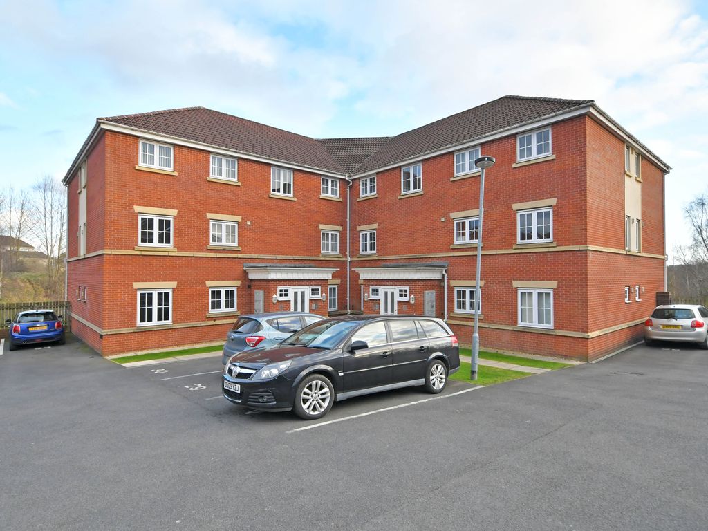 2 bed flat to rent in Willowbrook Walk, Norton, StokeOnTrent ST6, £