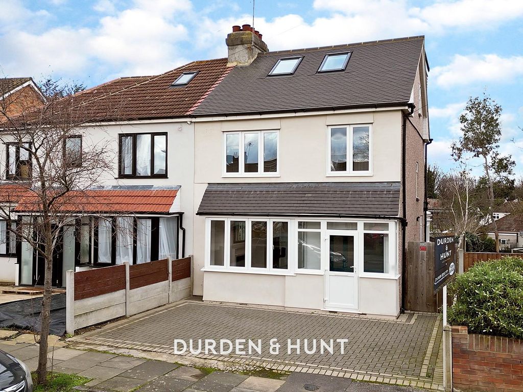 4 bed semidetached house for sale in Percival Road, Hornchurch RM11, £