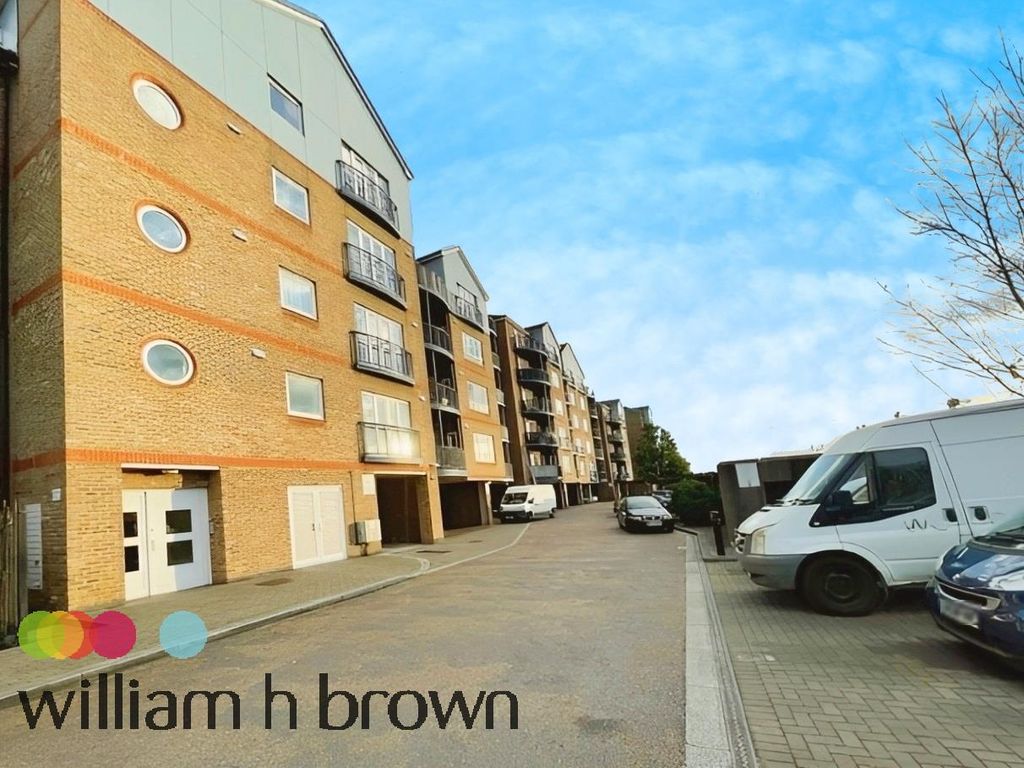 1 bed property to rent in Anchor Court, Town Wharf, Argent Street RM17