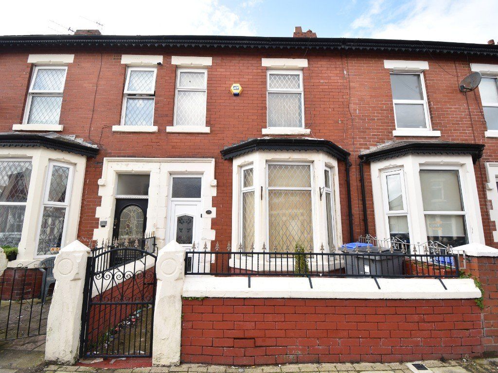 3 bed terraced house to rent in Fenton Road, Blackpool FY1, £725 pcm