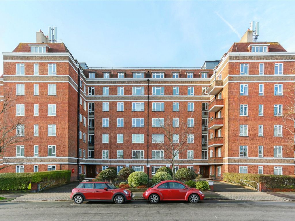 3 bed flat for sale in New Church Road, Hove, East Sussex BN3, £375,000