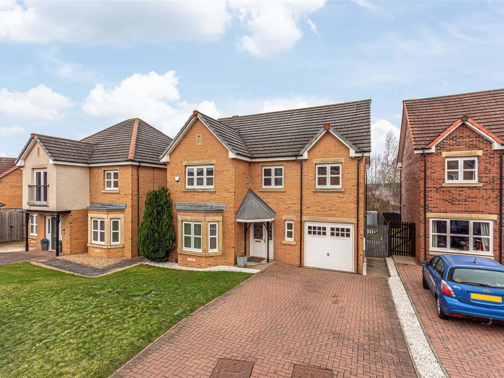4 bed detached house for sale in 7 Plover Crescent, Dunfermline KY11, £