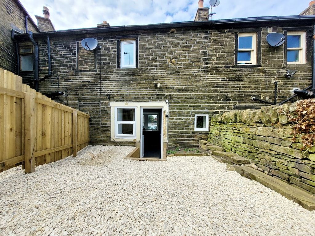 2 bed terraced house to rent in Thornton Road, Denholme, Bradford BD13, £700 pcm Zoopla