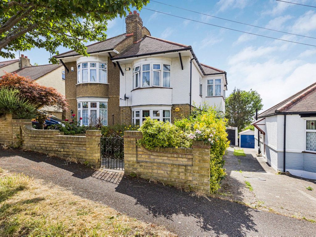 4 bed semidetached house for sale in Seymour Road, Chingford E4 Zoopla