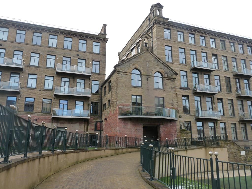 2 bed flat for sale in Salts Mill Road, Shipley BD17, £220,000 Zoopla