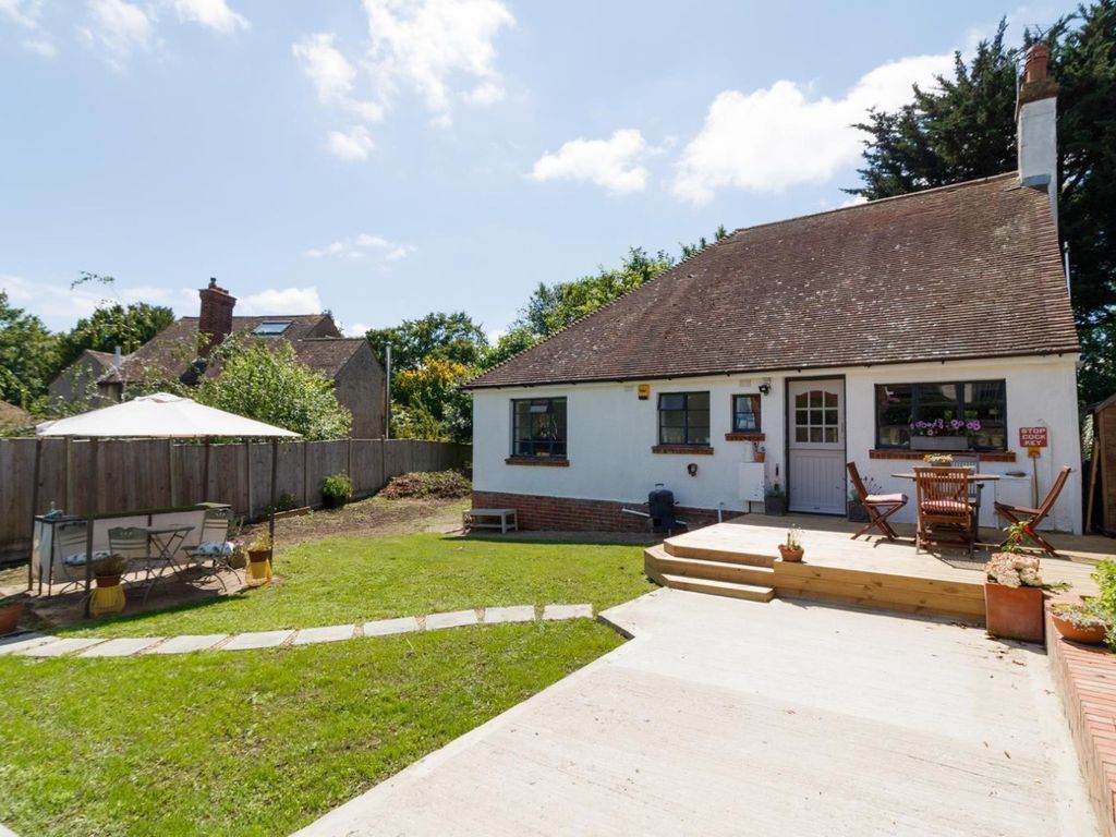 2 bed detached bungalow to rent in Mill Lane, Harbledown, Canterbury