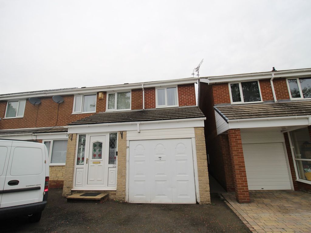 4 bed semidetached house to rent in Ilminster Court, Newcastle Upon