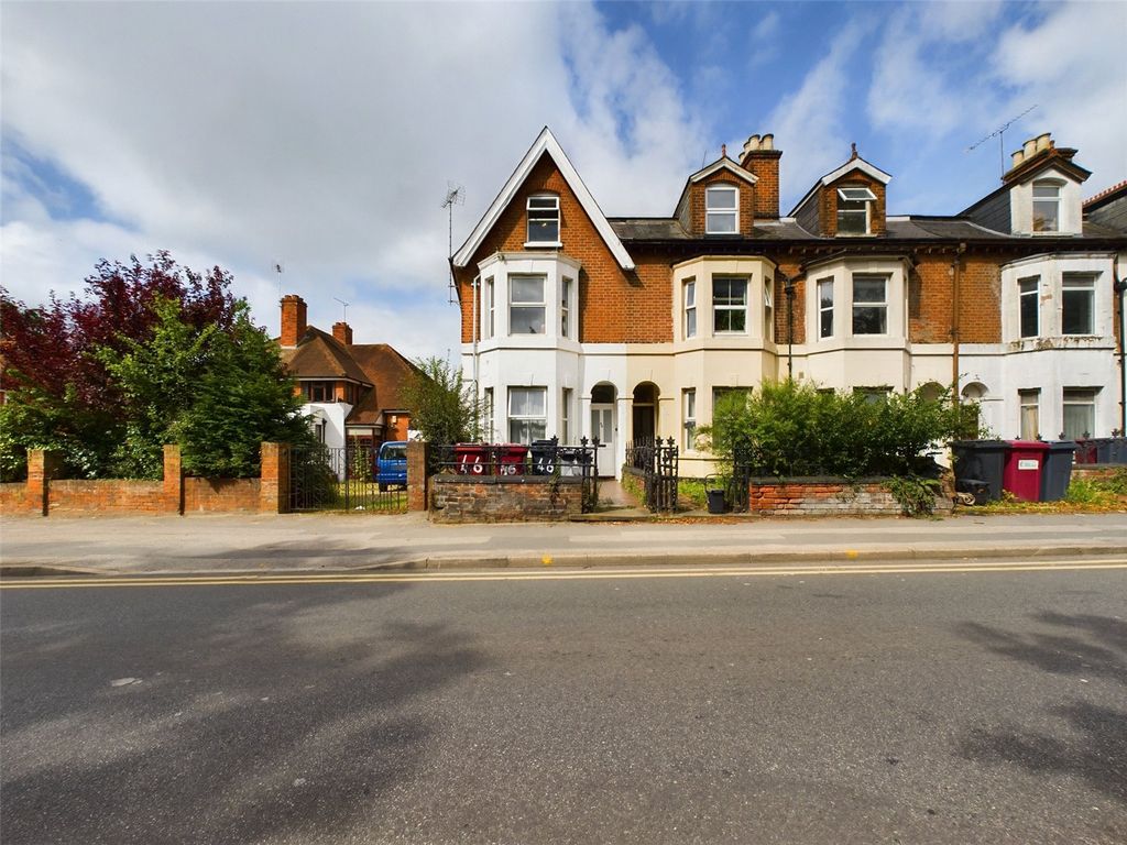 2 bed for sale in Basingstoke Road, Reading, Berkshire RG2, £230,000 Zoopla