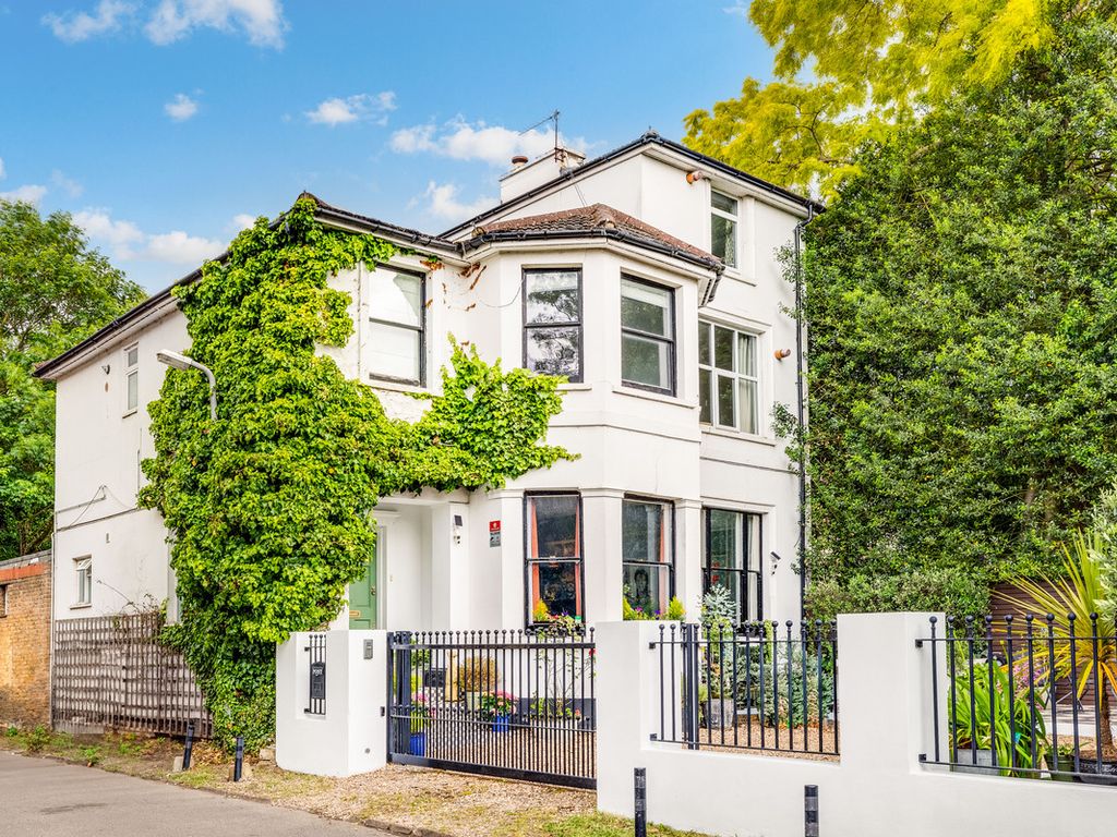 2 bed maisonette for sale in Ewell Road, Surbiton KT6, £600,000 - Zoopla