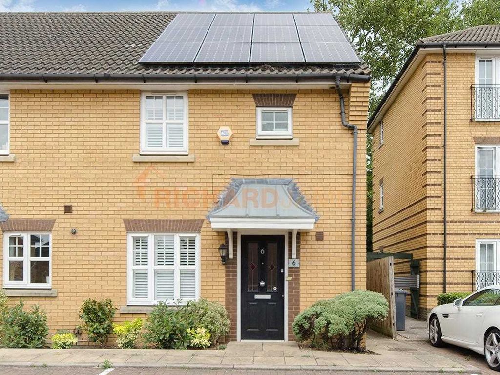 3 bed end terrace house for sale in Honiton Gardens, London NW7 Zoopla