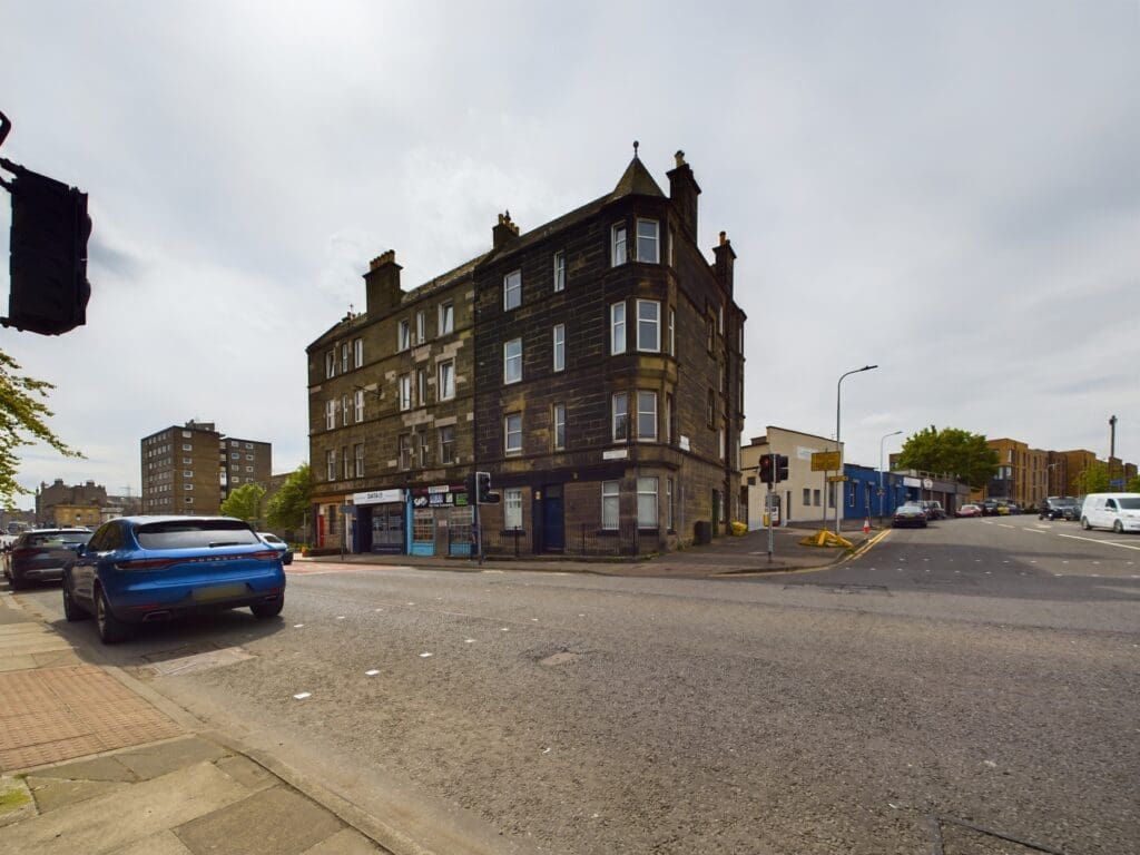 1 bed flat for sale in Fishwives' Causeway, Edinburgh EH15, £150,000
