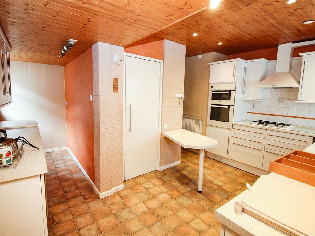 3 bed semidetached house for sale in Harrogate Road, Bradford BD10