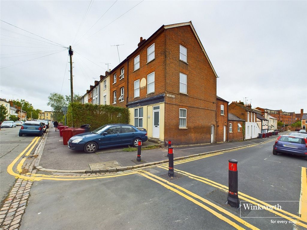 7 bed detached house for sale in Watlington Street, Reading, Berkshire