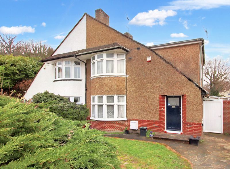 3 bed semidetached house for sale in Hartfield Road, West Wickham BR4