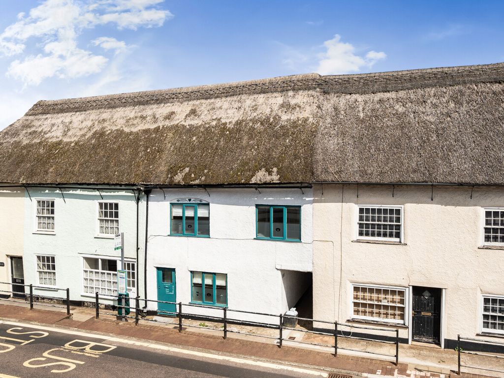 3 bed terraced house for sale in High Street, Honiton, East Devon EX14