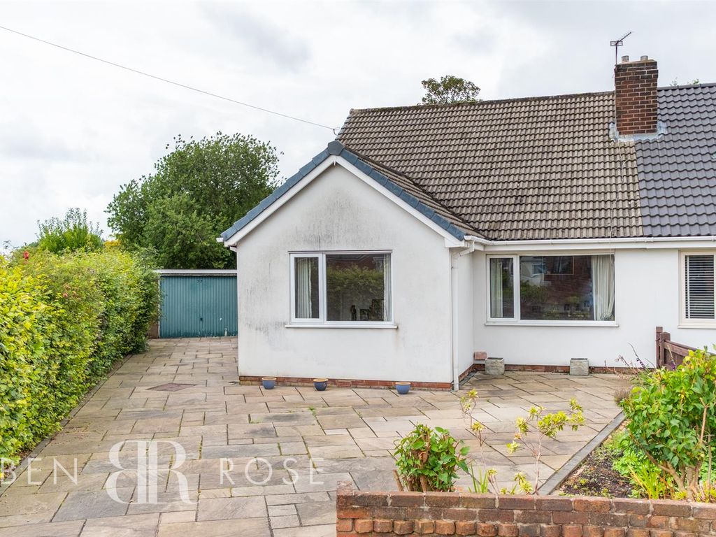 3 bed semidetached bungalow for sale in St. Annes Road, Farington