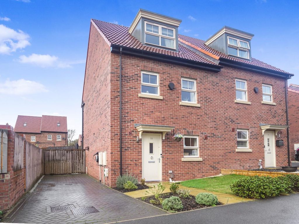 Asket Close, Leeds LS14  