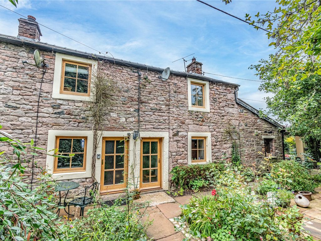 5 bed semidetached house for sale in Laburnum Cottage & Clematis
