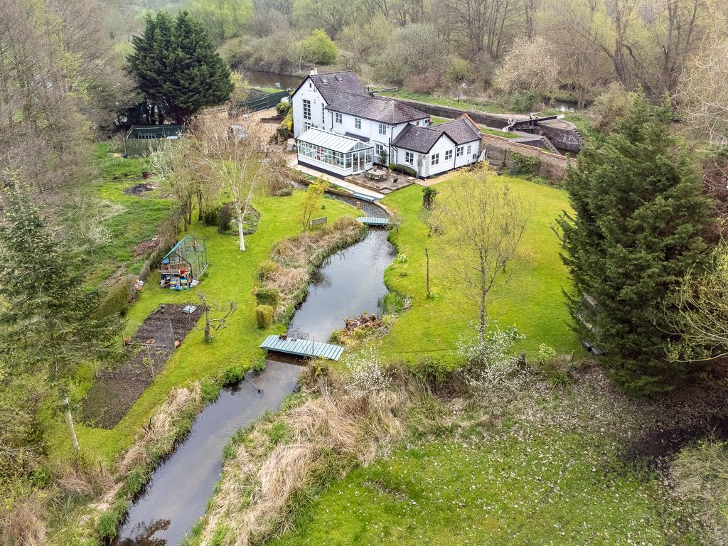 4 bed detached house for sale in All Saints Lane, Croxley Green