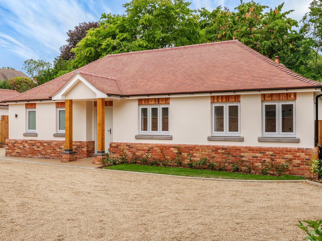 New home, 3 bed detached bungalow for sale in The Ridgeway, Fetcham