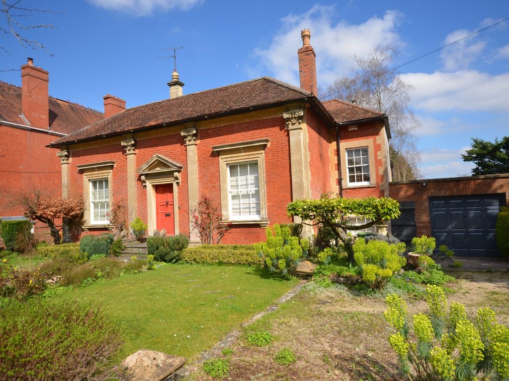 3 bed detached house for sale in Boreham Road, Warminster, Wiltshire