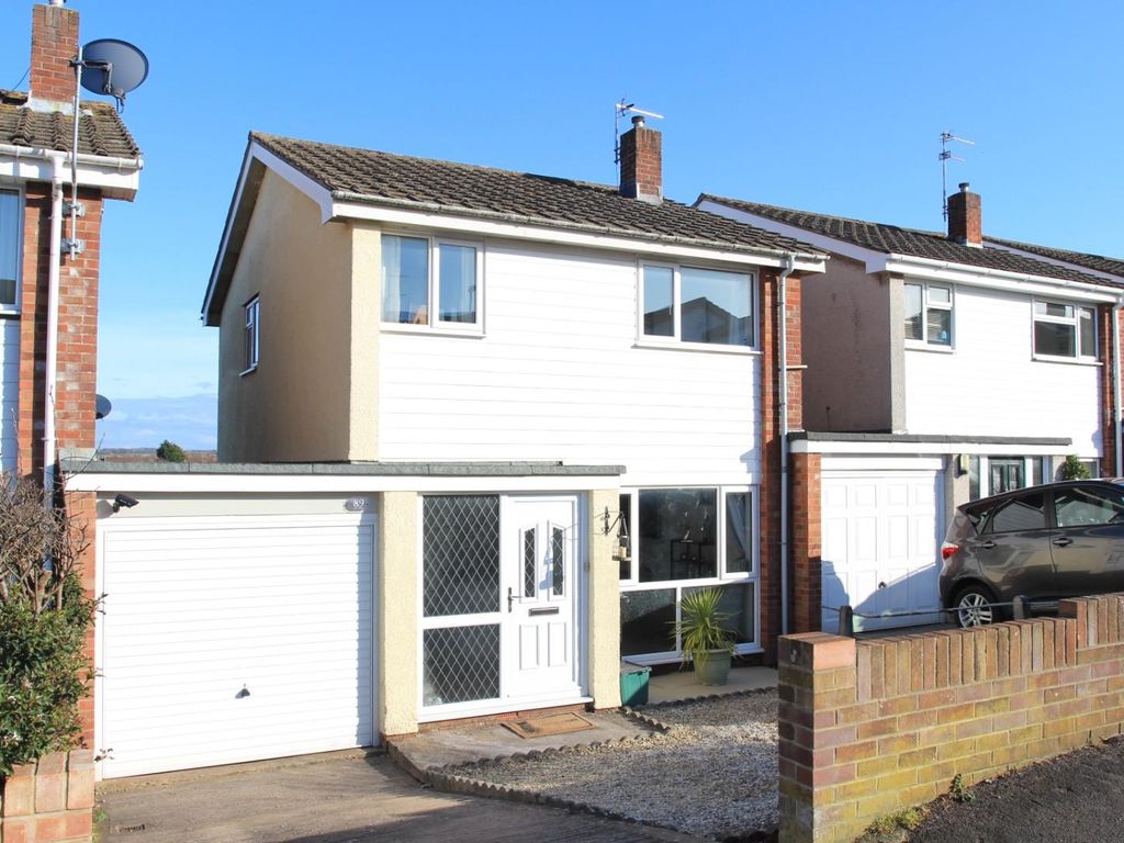 3 bed linkdetached house for sale in Lays Drive, Keynsham, Bristol