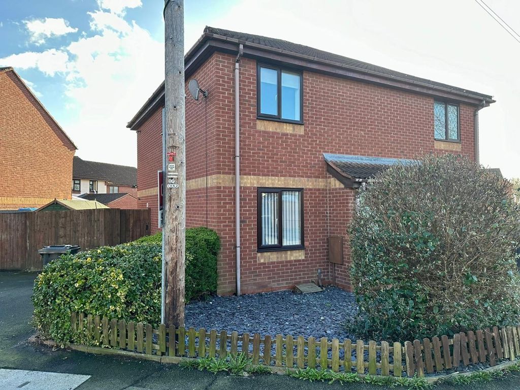 2 bed semidetached house for sale in Kingsway, Hereford HR1, £220,000
