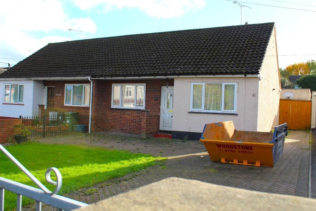 2 bed bungalow for sale in Barrs Court Road, Barrs Court, Bristol BS30