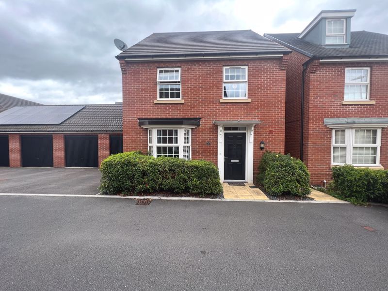 4 bed detached house for sale in Saintbridge Road, Longford, Gloucester