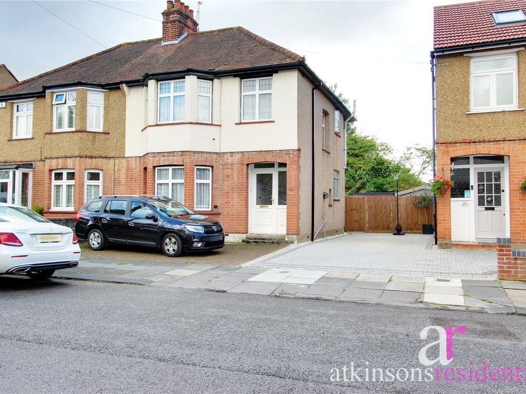 3 bed semidetached house for sale in Graeme Road, Enfield, Middlesex