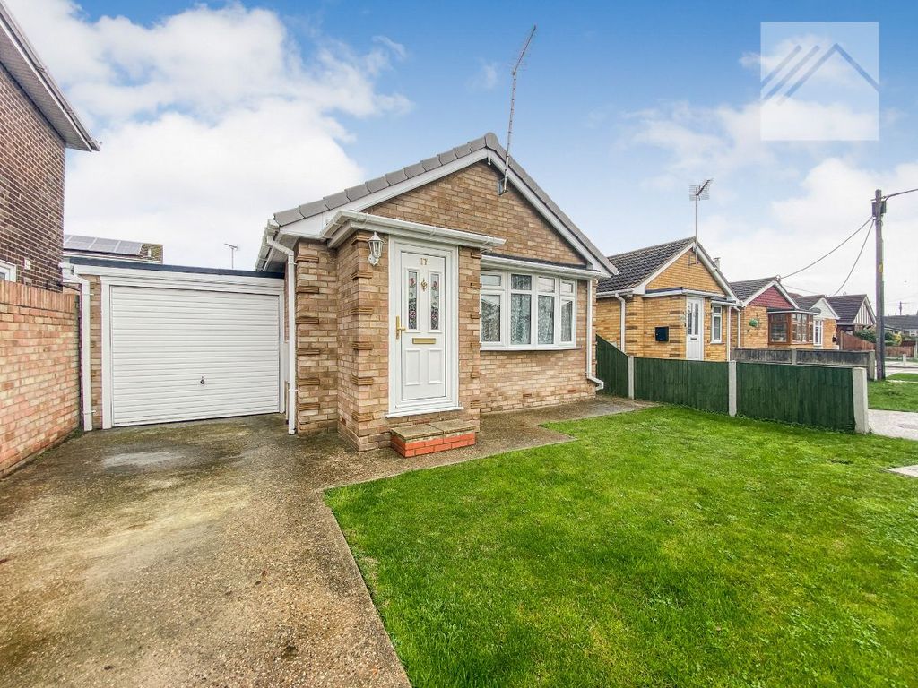 1 bed bungalow for sale in Hernen Road, Canvey Island SS8 Zoopla