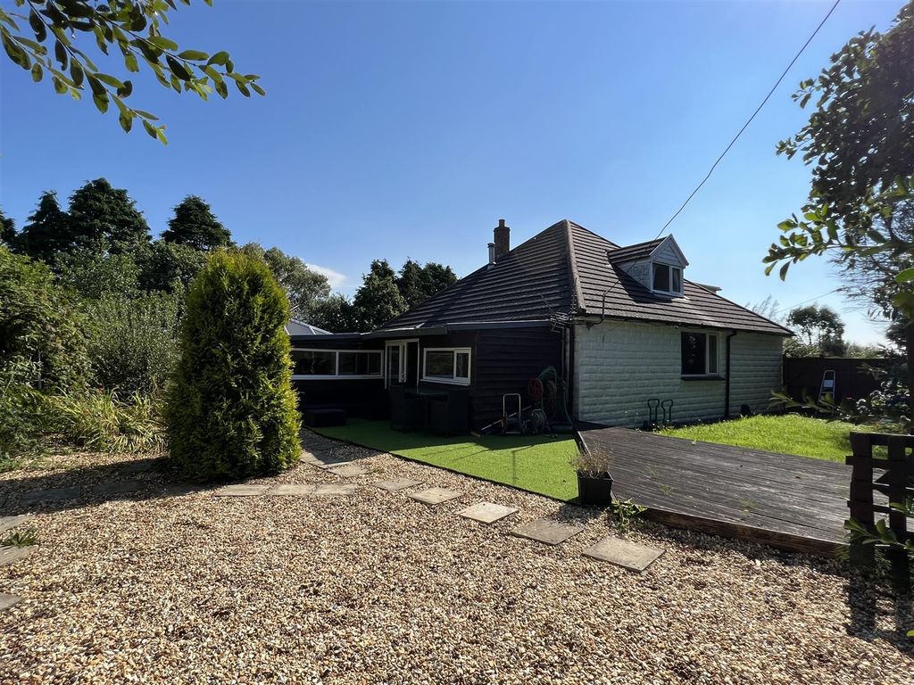 Property for sale in Trimsaran, Kidwelly SA17 Zoopla