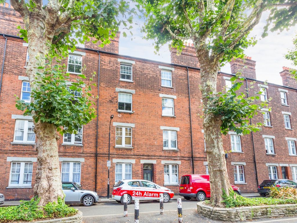 2 bed flat to rent in Cromwell Avenue, London W6, £1,800 pcm Zoopla