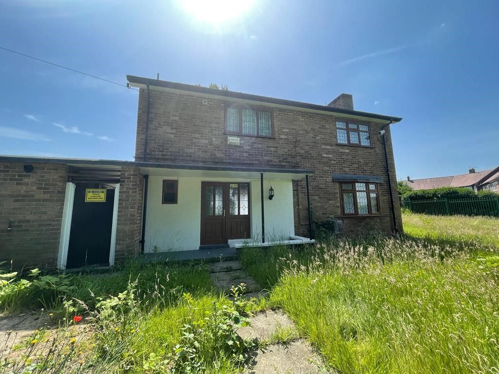 3 bed detached house to rent in Oakmoor Road, Wythenshawe, Manchester